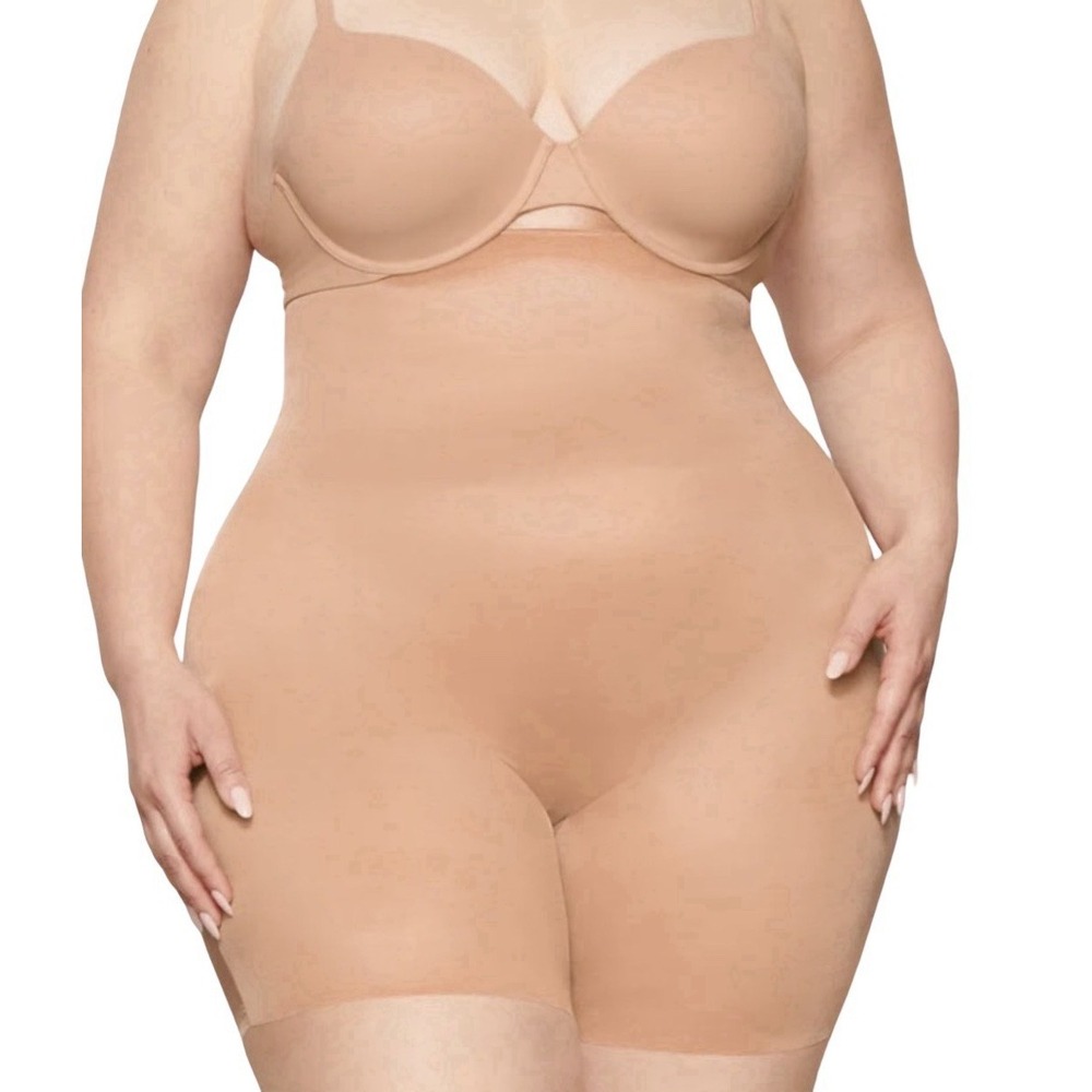 Skims Simply Bare High Waist Shorts- NEW - Clay - 3XL